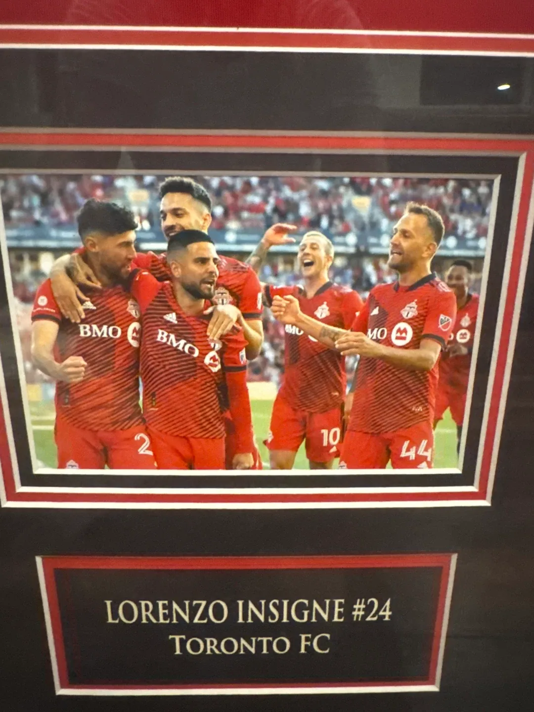Frameworth Lorenzo Insigne #24 Toronto FC Framed Jersey image indicator(5)