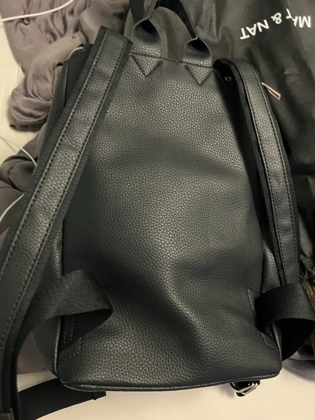 Vegan leather Matt & Nat Black Backpack image indicator(5)