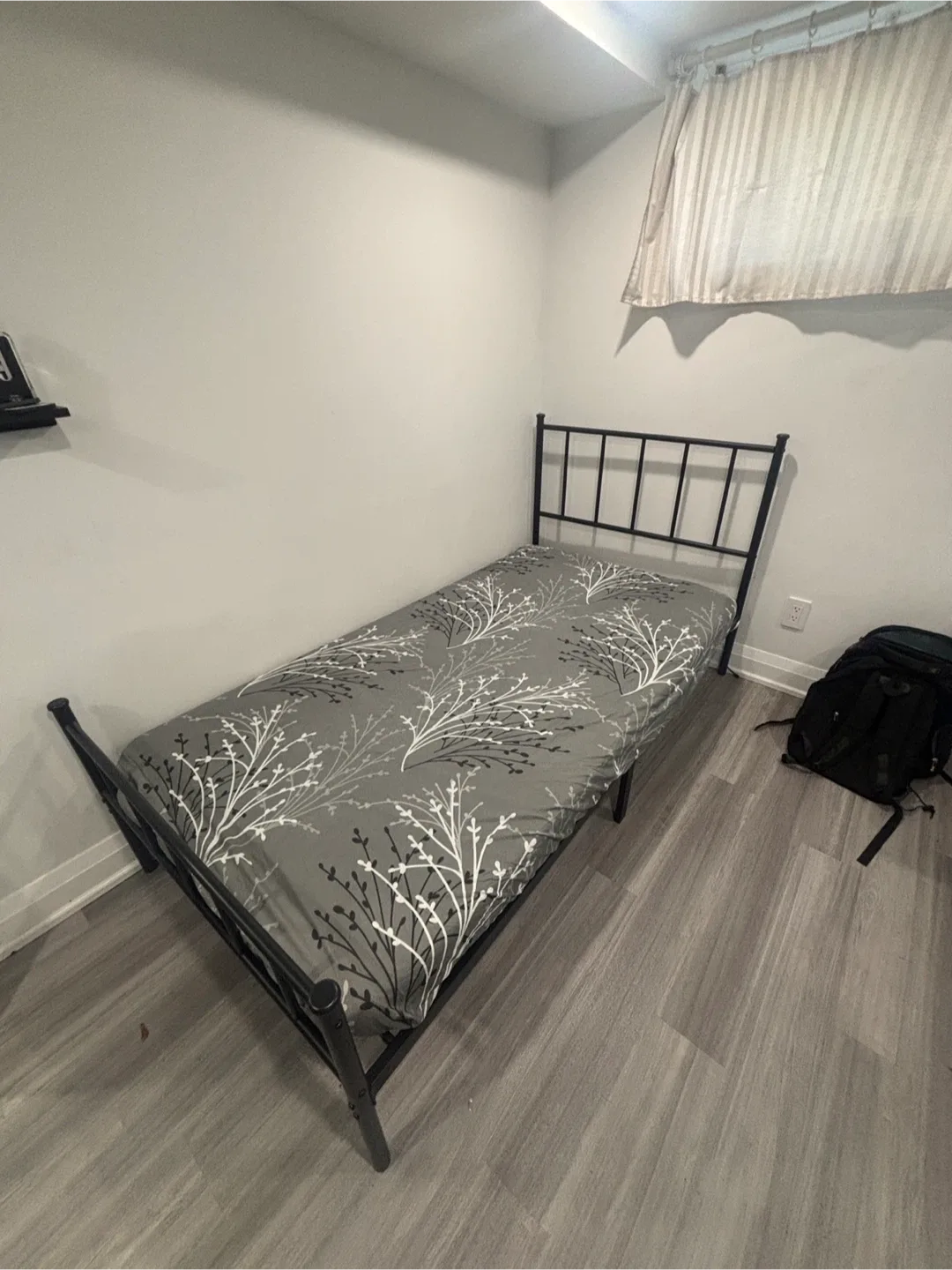 Black Metal Twin Bed Frame image indicator(2)