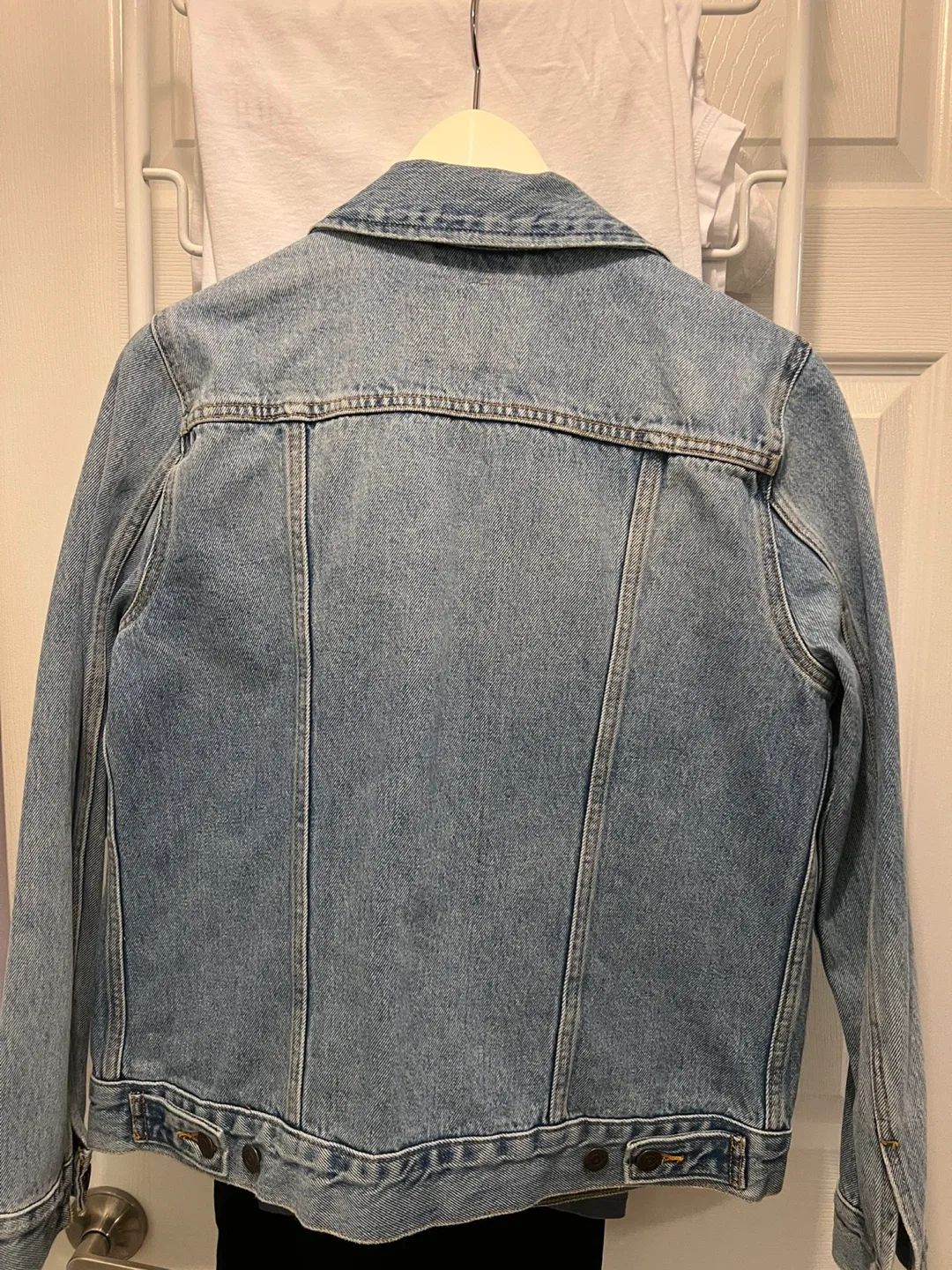 Levi's Denim Trucker Jacket - Size M image indicator(2)