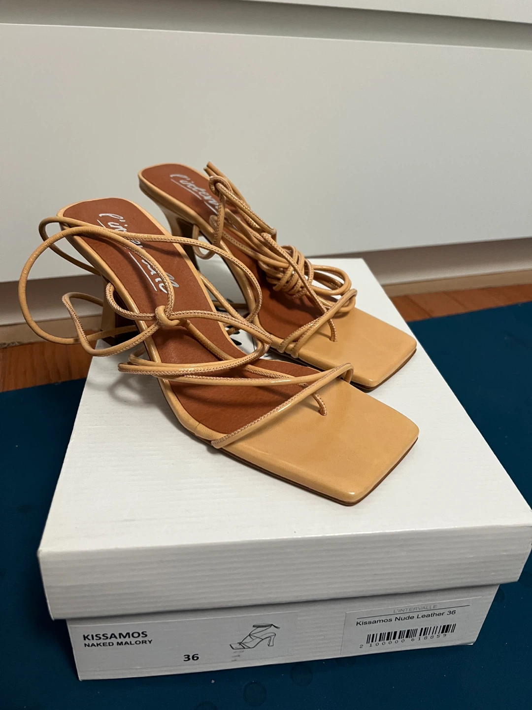 L'intervalle Kissamos Nude Leather Heels - Size 6 - photo 2
