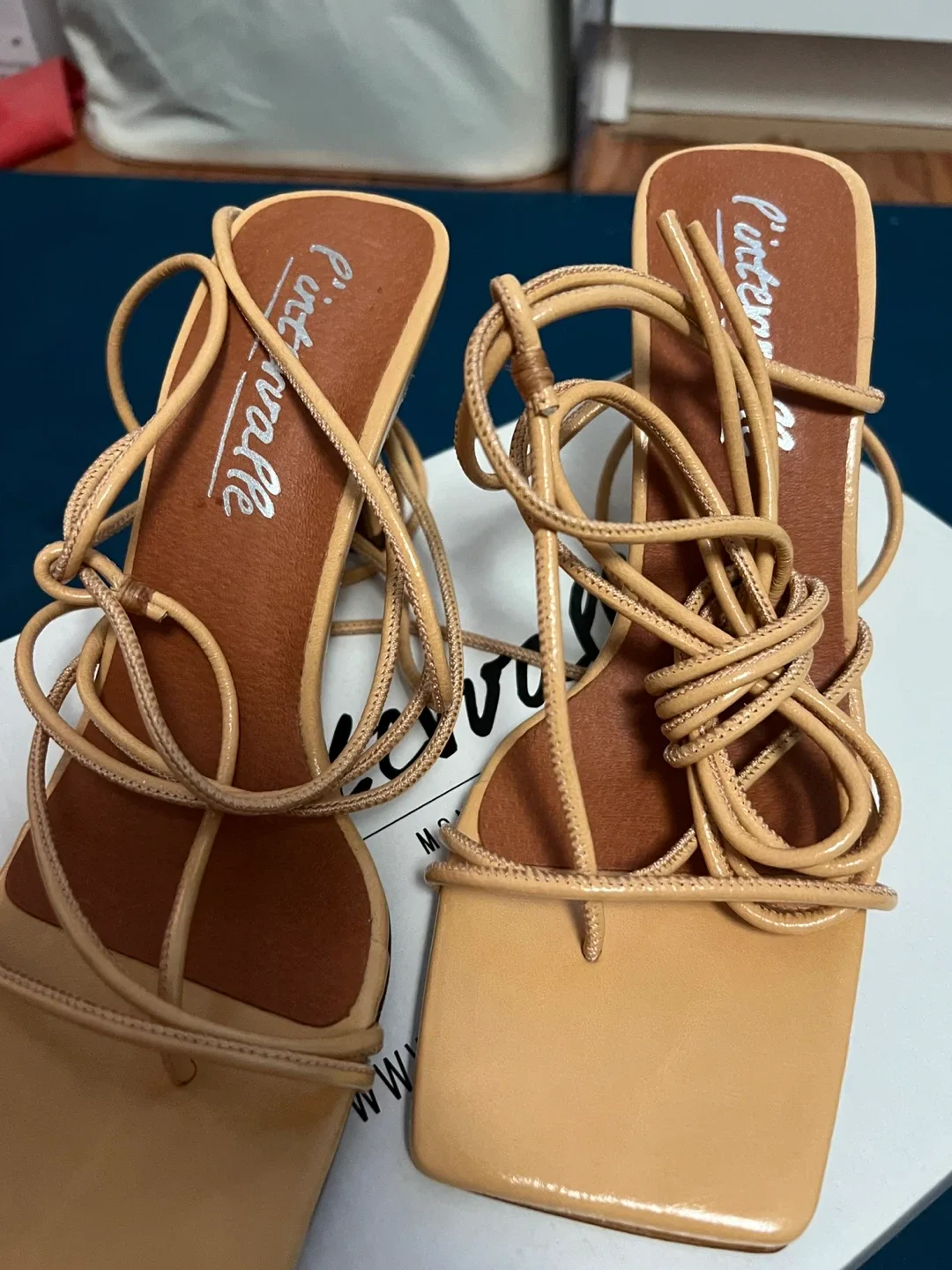 L'intervalle Kissamos Nude Leather Heels - Size 6 image indicator(3)