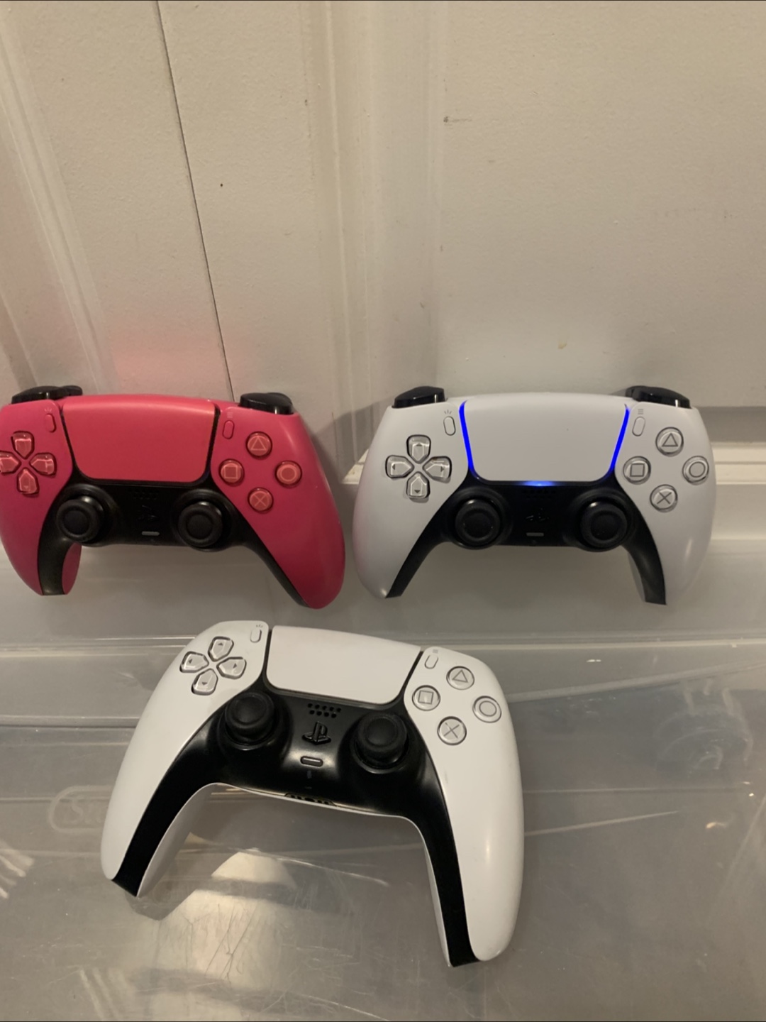 Sony PS5 Dualsense Wireless Controller - White & Pink - photo 2