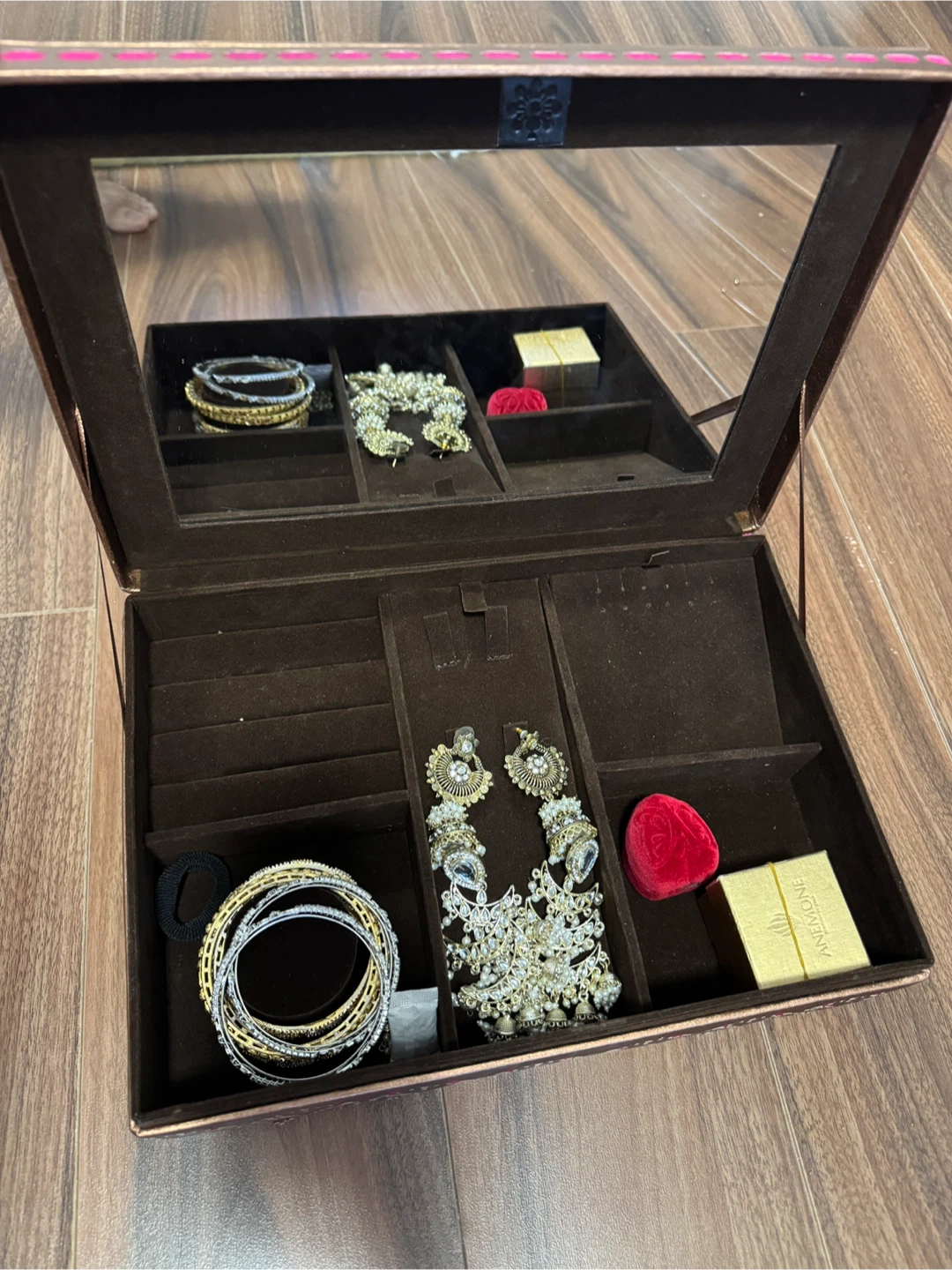 Jewellery Box with Mirror - photo 3