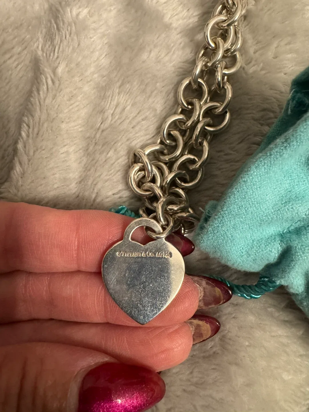 Return to Tiffany Heart Tag Chain Link Choker image indicator(3)