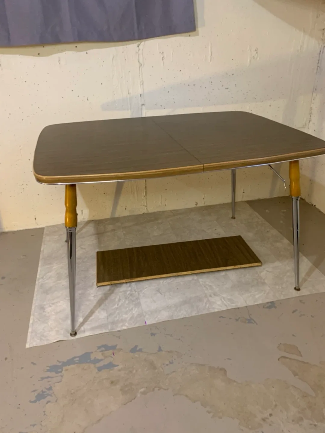 Vintage Extendable Dining Table - furniture / tables image indicator(10)