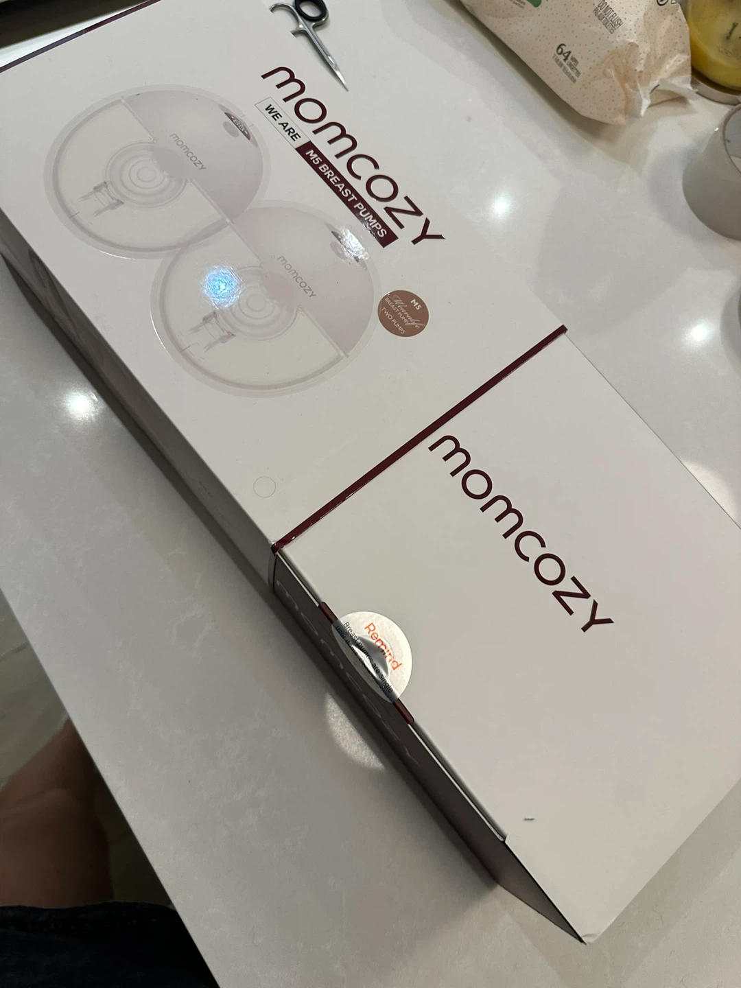 Sealed New Momcozy M5 Wearable Breast Pumps - Double - photo 4