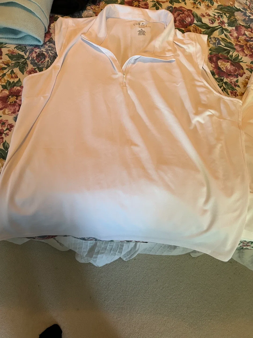 Adidas White Skort & Sleeveless Golf Shirt Set image indicator(2)