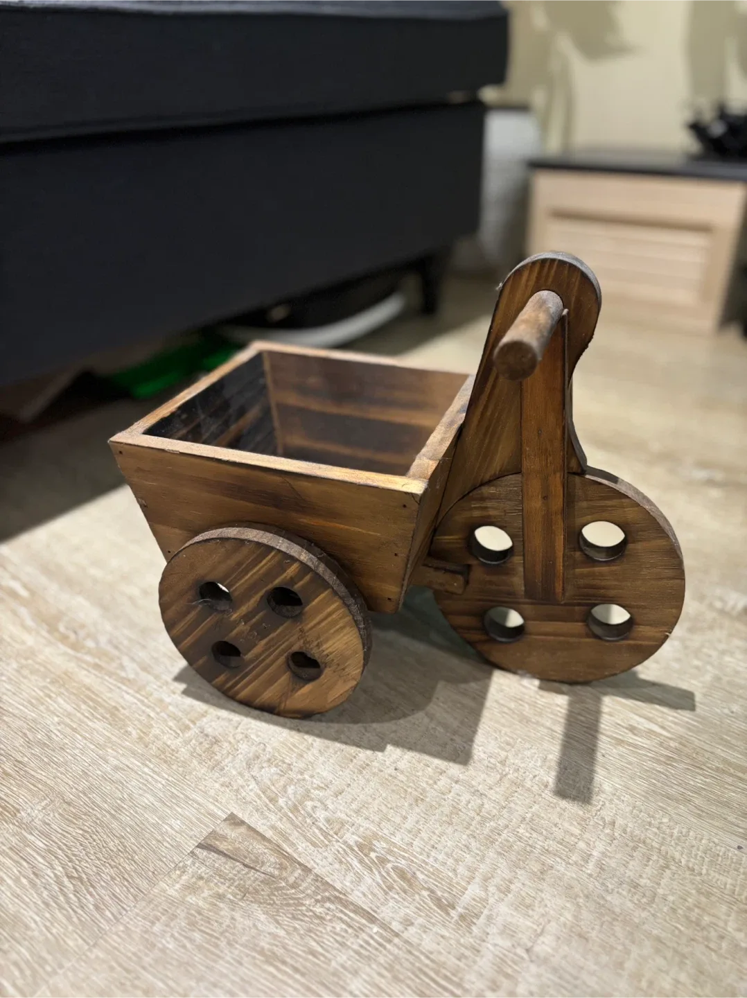 Wooden Cart Flower Pot thumbnail