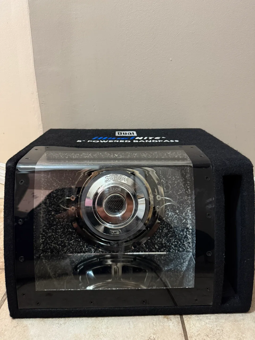 Dual SBP8A 8" Powered Bandpass Subwoofer image indicator(3)