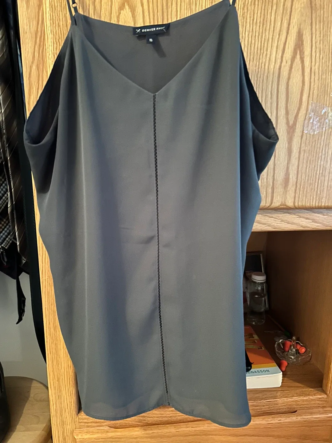 4 silky spaghetti strap tops image indicator(2)