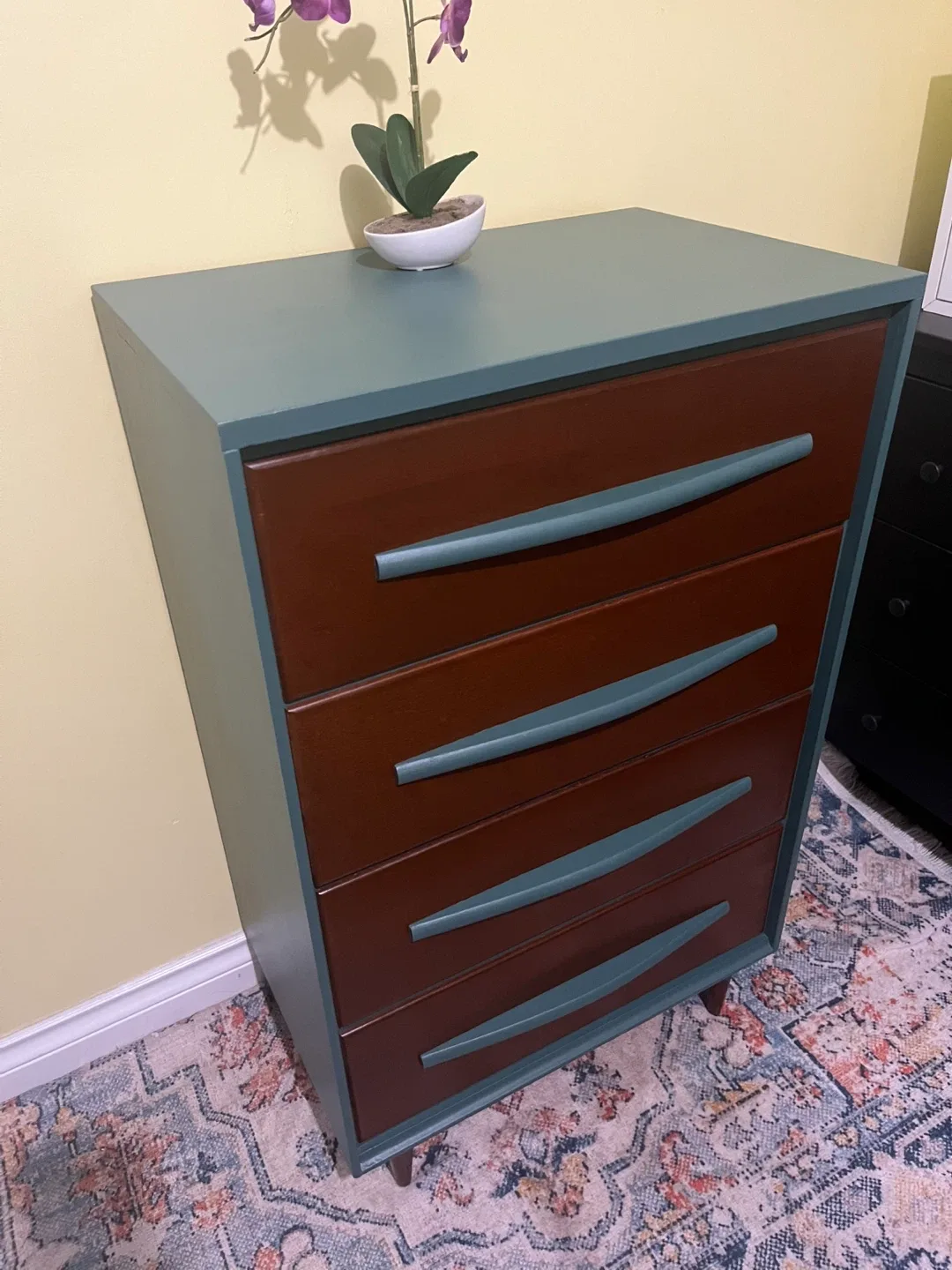 Vintage 4-Drawer Dresser - Refinished