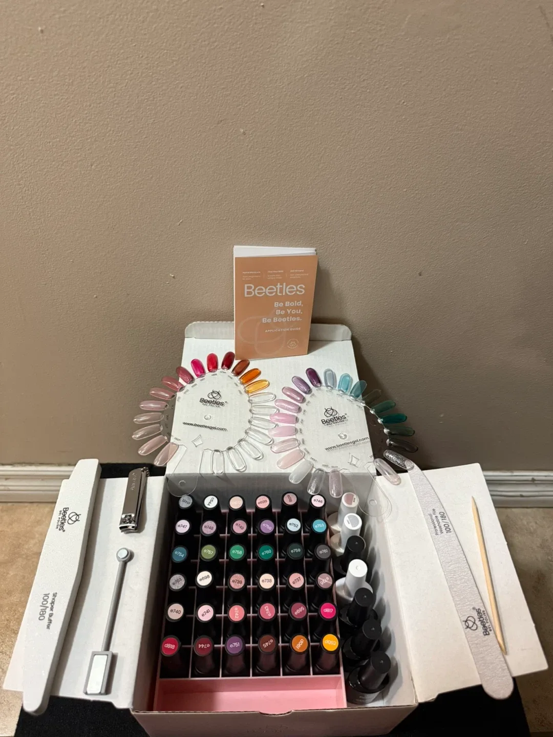 Beetles Gel Nail Polish Set image indicator(2)