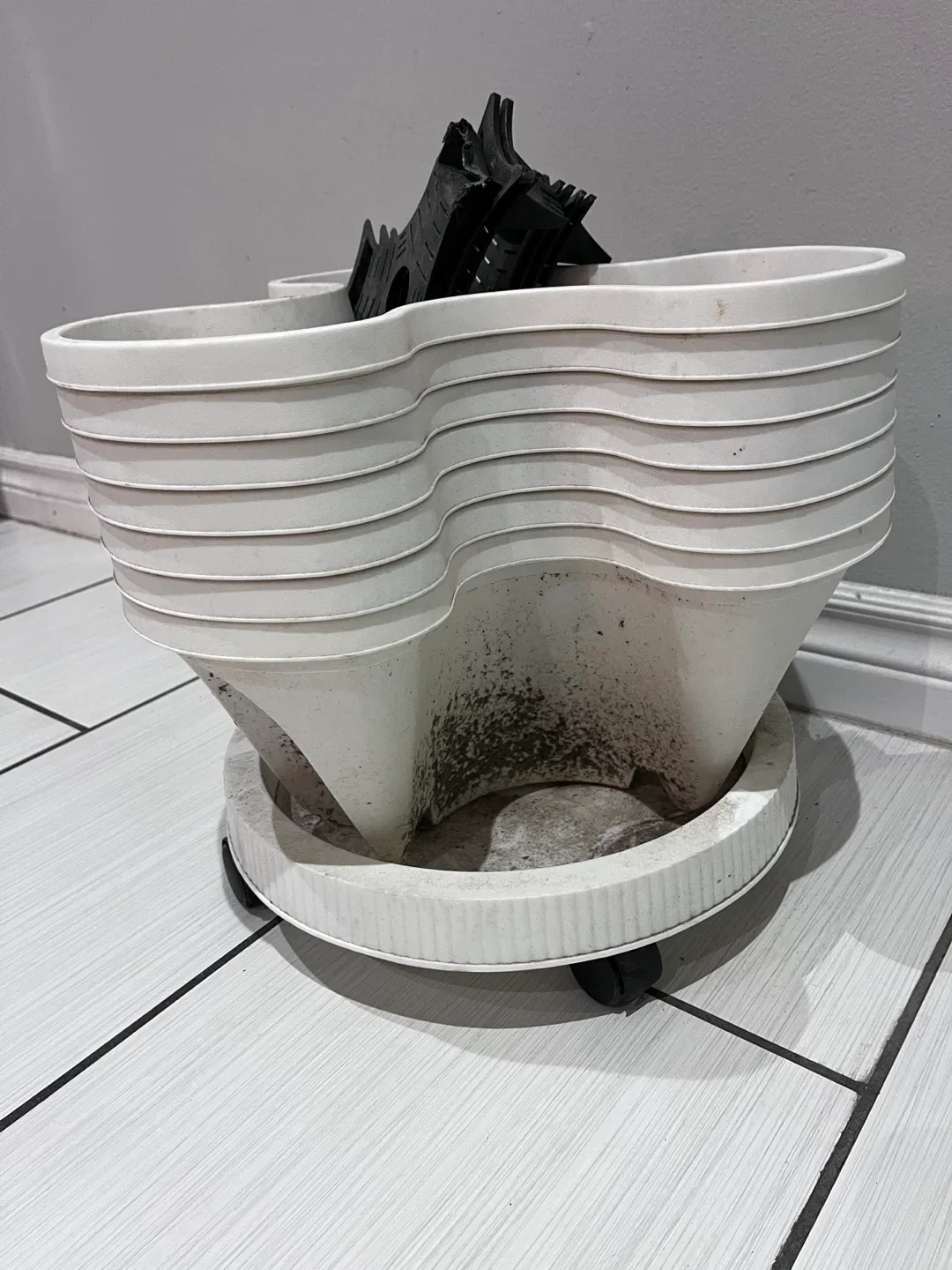 Mr. Stacky 5 Tier Stackable Vertical Garden Planter