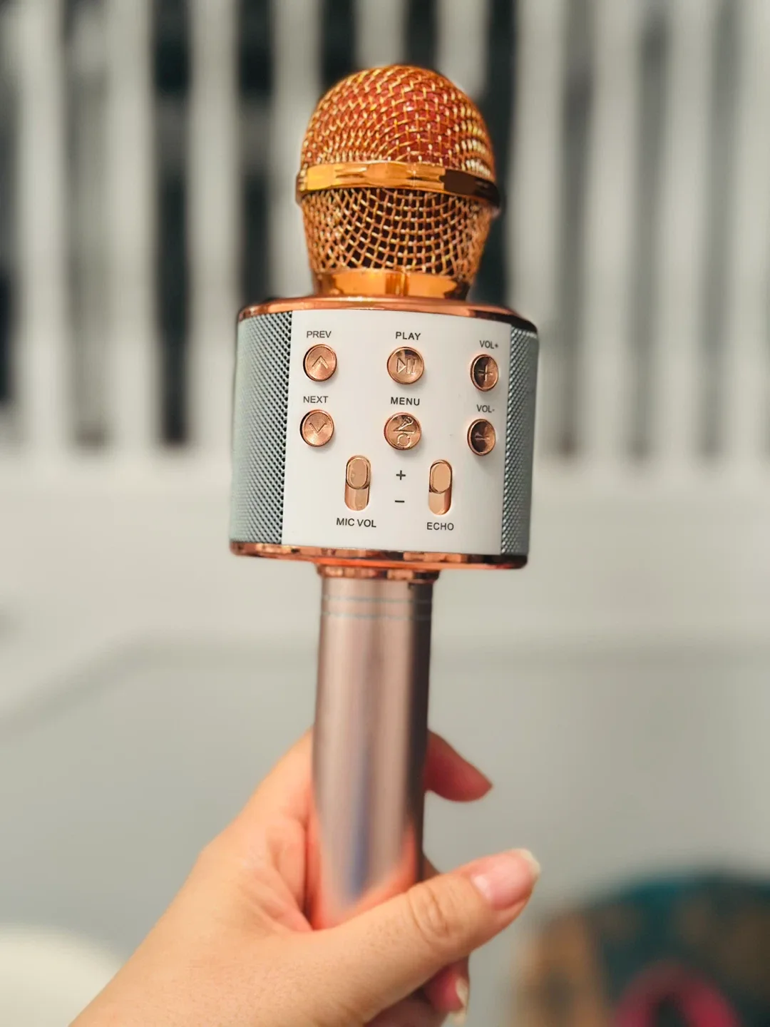 Karaoke Microphone - Rose Gold image indicator(2)