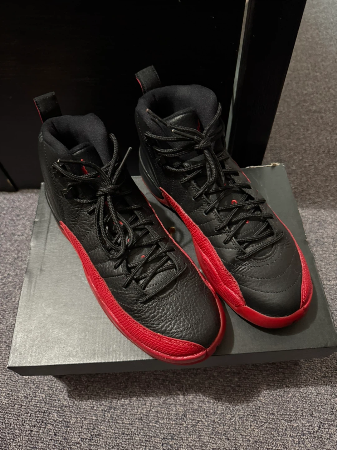 Air Jordan 12 Retro BG Black/Varsity Red - Size 6Y - photo 3