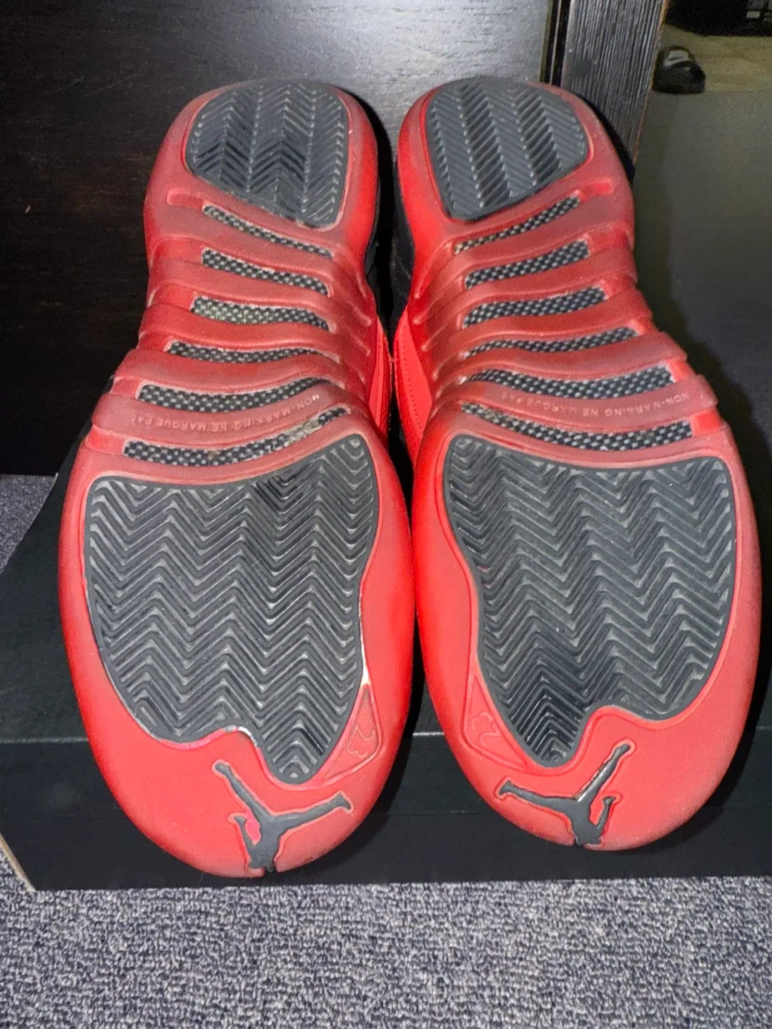 Air Jordan 12 Retro BG Black/Varsity Red - Size 6Y image indicator(5)