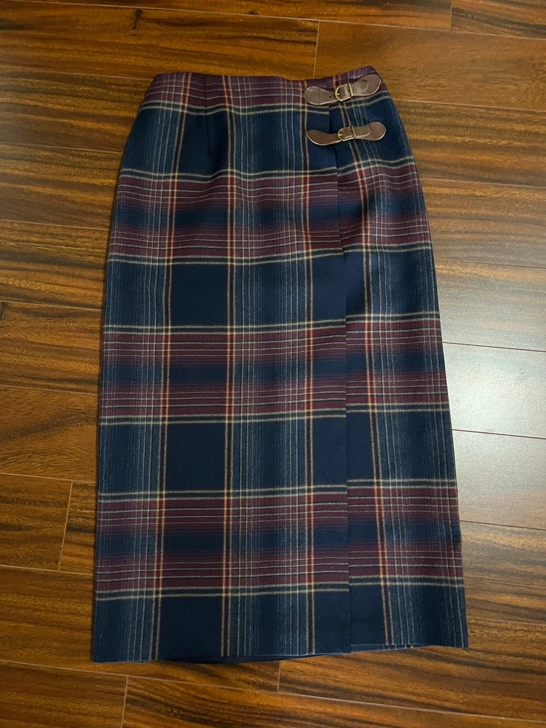 Talbots women’s 10 plaid wool lined midi skirt, navy burgundy