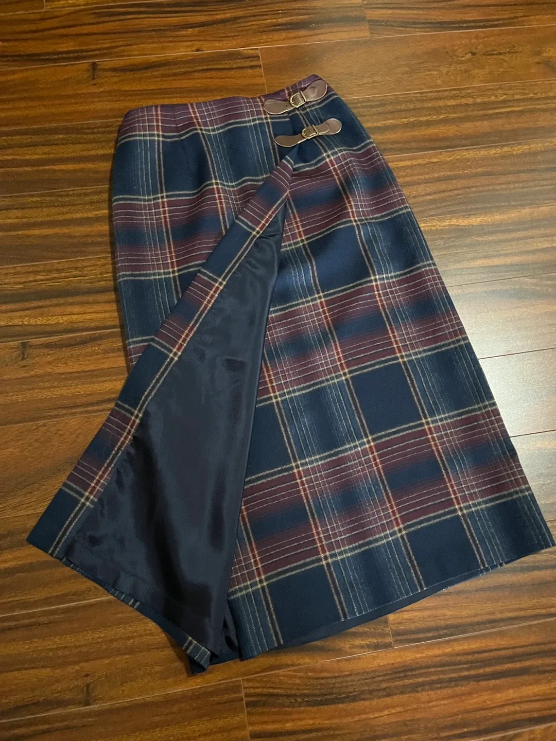 Talbots women’s 10 plaid wool lined midi skirt, navy burgundy image indicator(2)