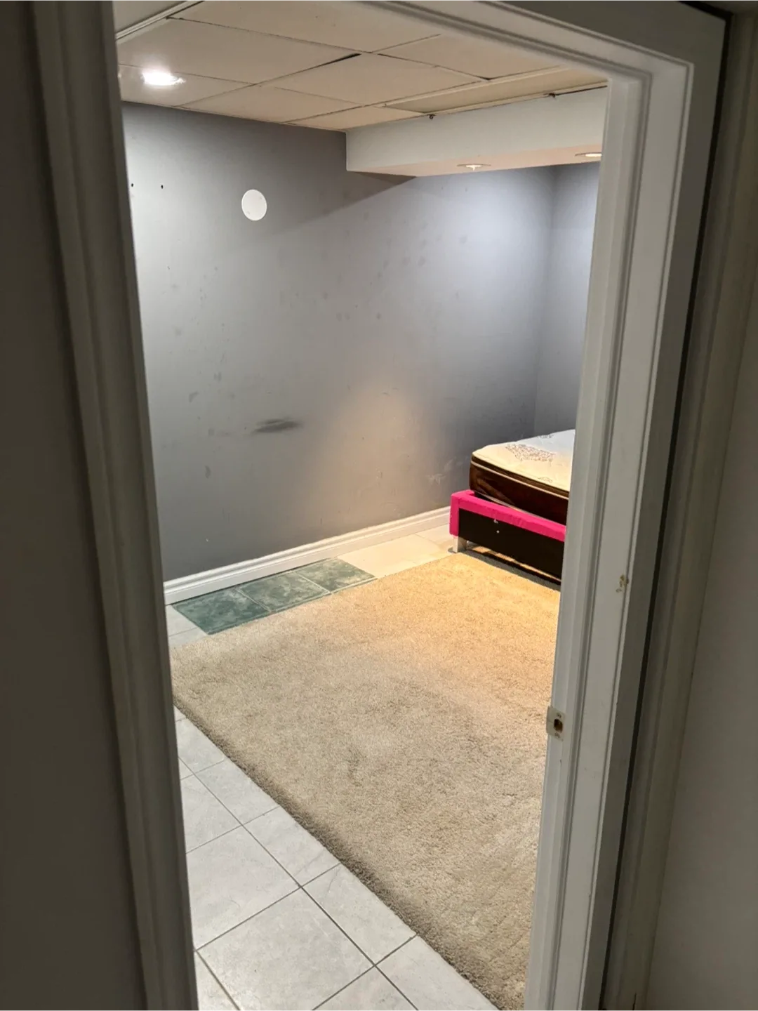 Private room for rent image indicator(3)