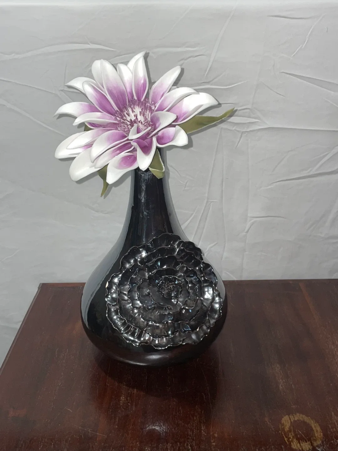 Black Decorative Vase with Rose Design image indicator(3)