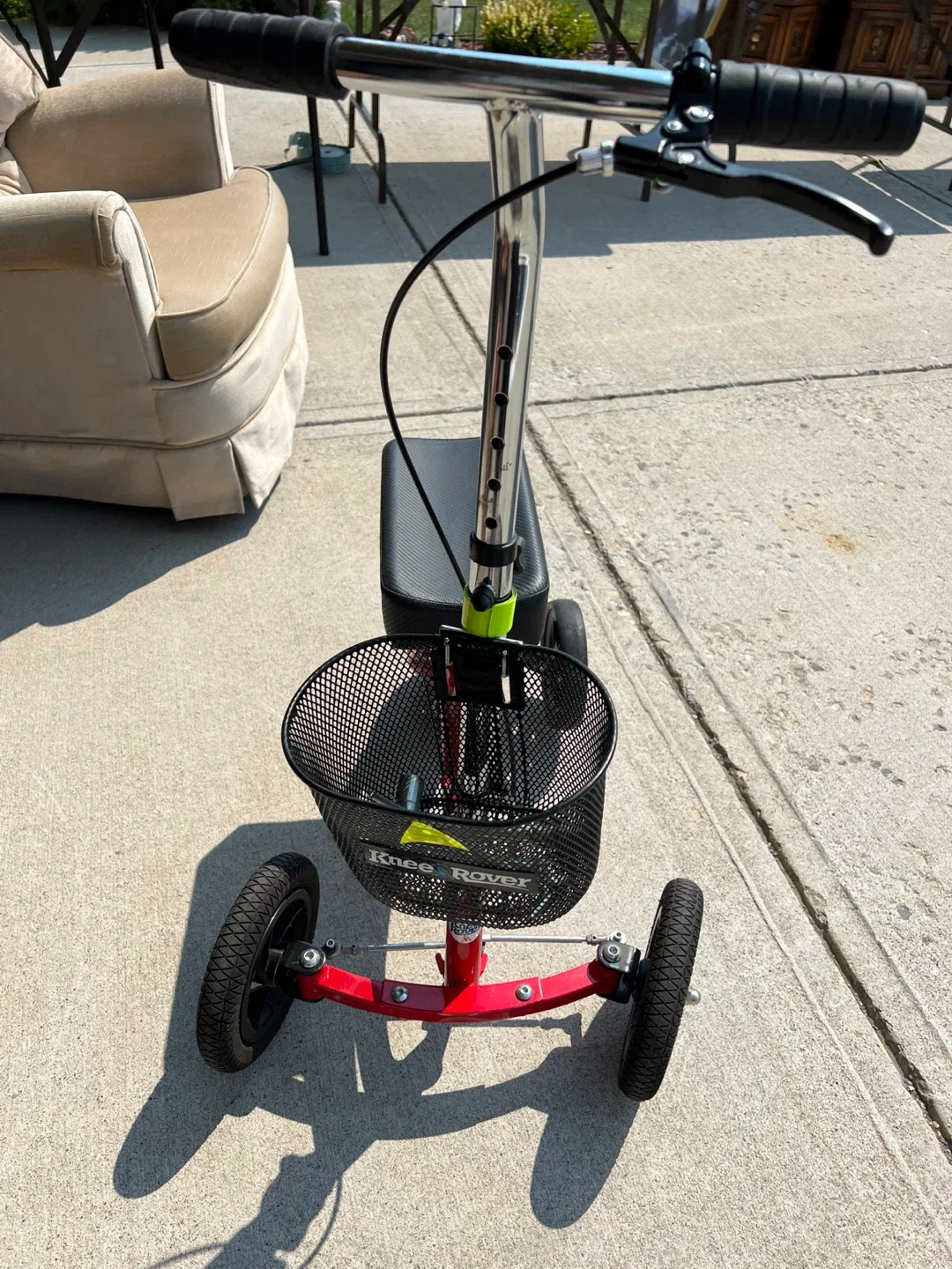 KneeRover Knee Walker Scooter - Red image indicator(2)