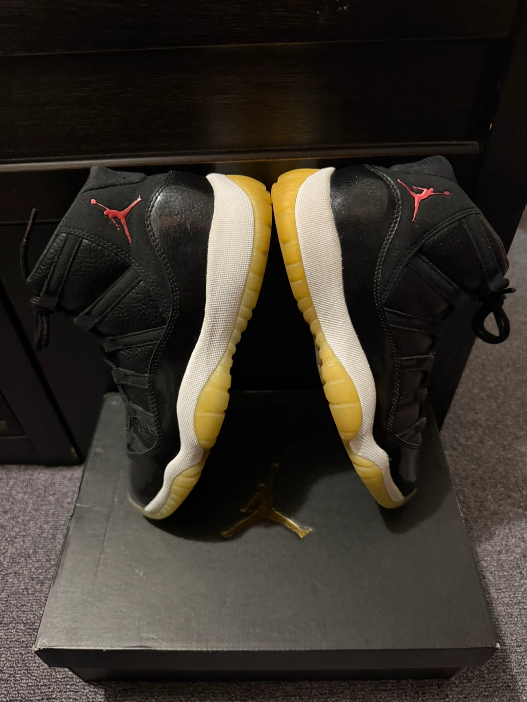 Air Jordan 11 Retro Playoffs 2019 - photo 2