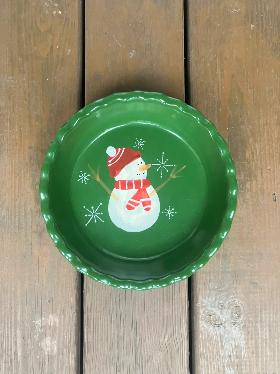 Hand Painted Snowman 9” Stoneware Deep Dish Pie Plate image indicator(6)