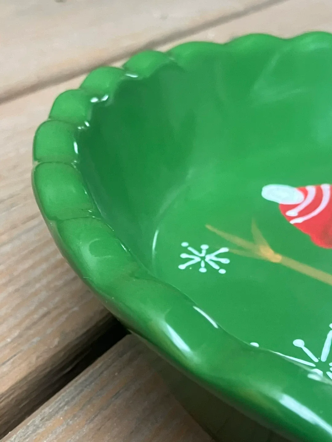 Hand Painted Snowman 9” Stoneware Deep Dish Pie Plate image indicator(7)