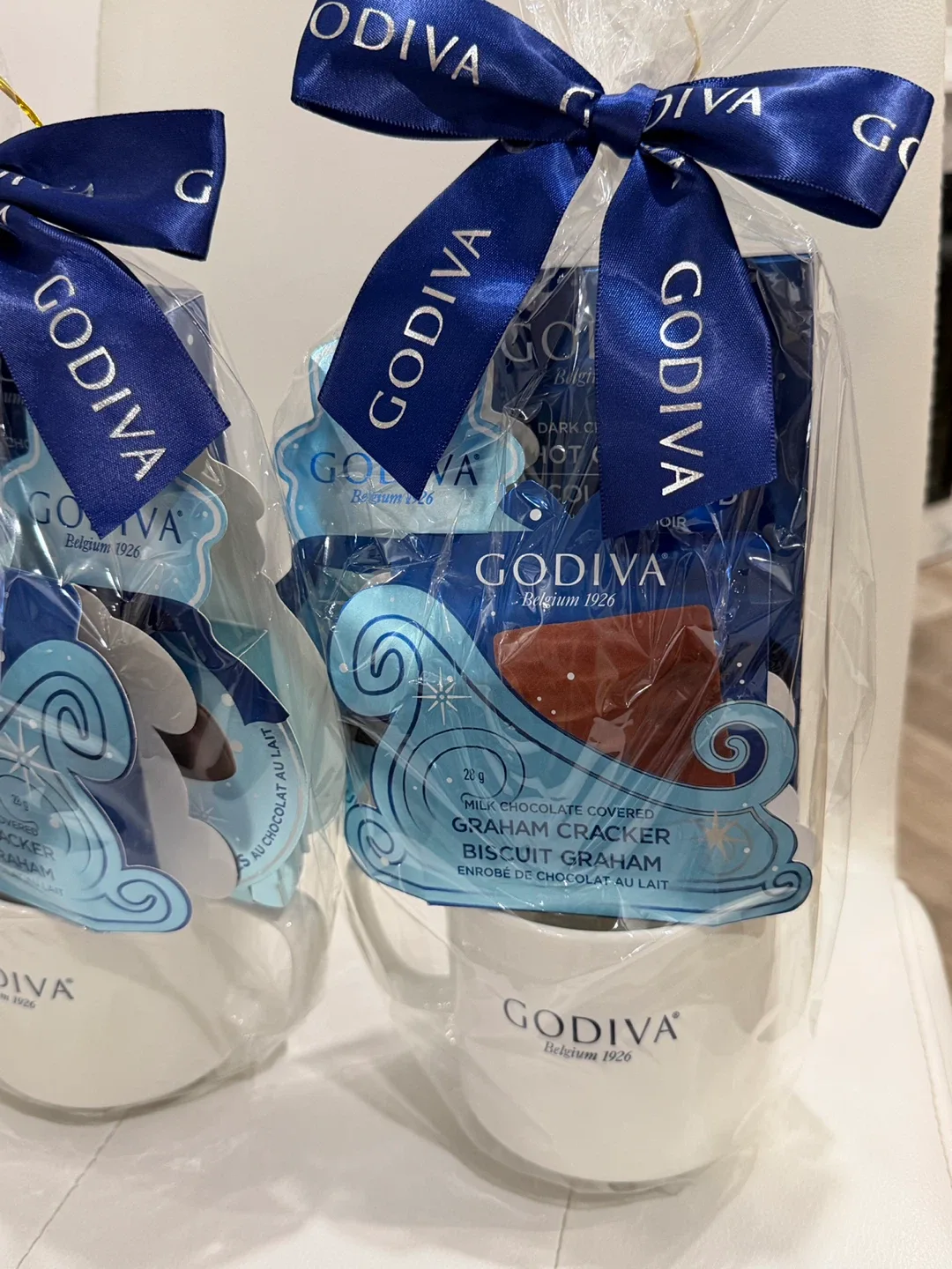 Holiday Gift-Godiva Hot Cocoa Mug Set with Graham Crackers image indicator(3)