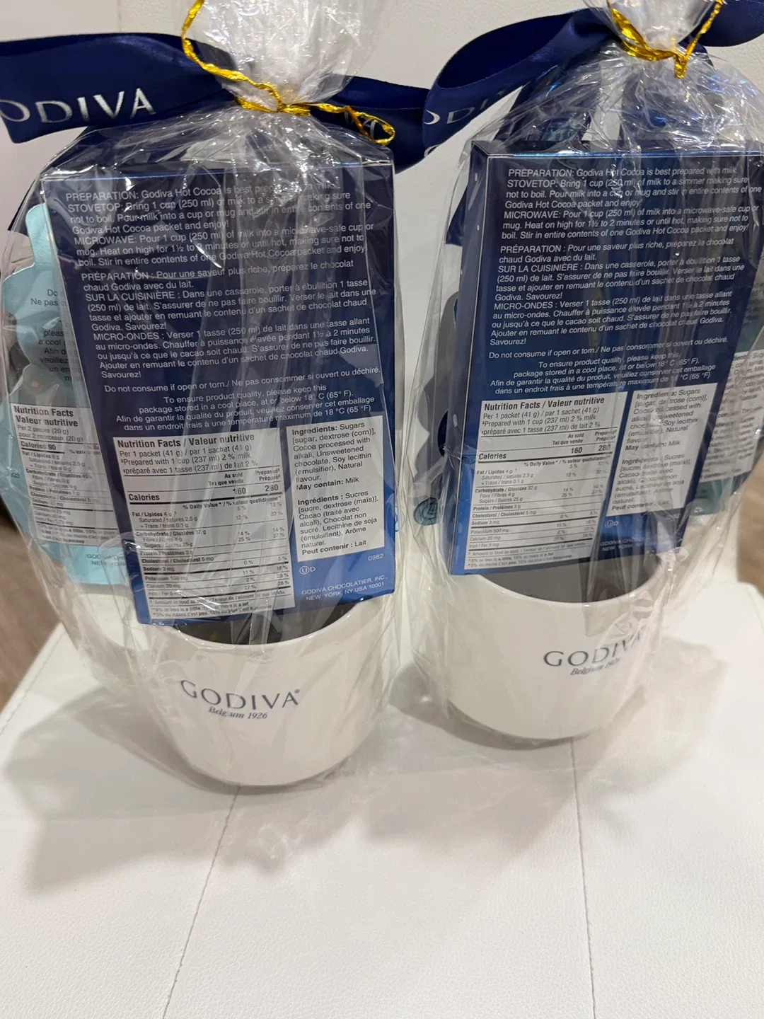 Holiday Gift-Godiva Hot Cocoa Mug Set with Graham Crackers image indicator(4)