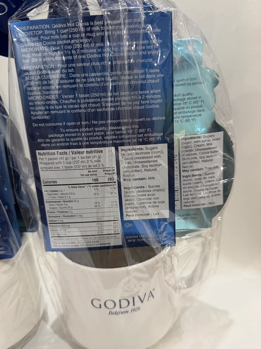 Holiday Gift-Godiva Hot Cocoa Mug Set with Graham Crackers image indicator(5)