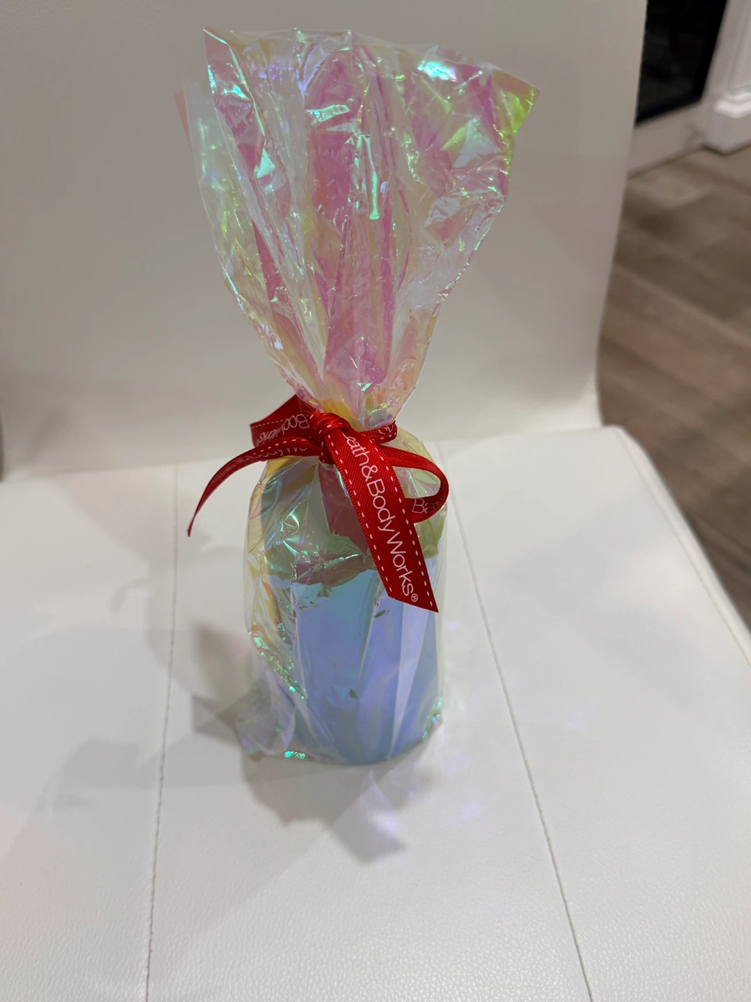 Holiday Gift- Bath & Body Works Candle - photo 3
