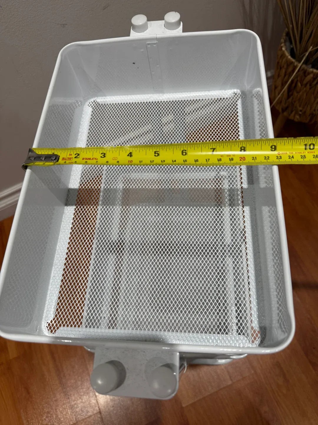 White 3-Tier Rolling Cart image indicator(4)