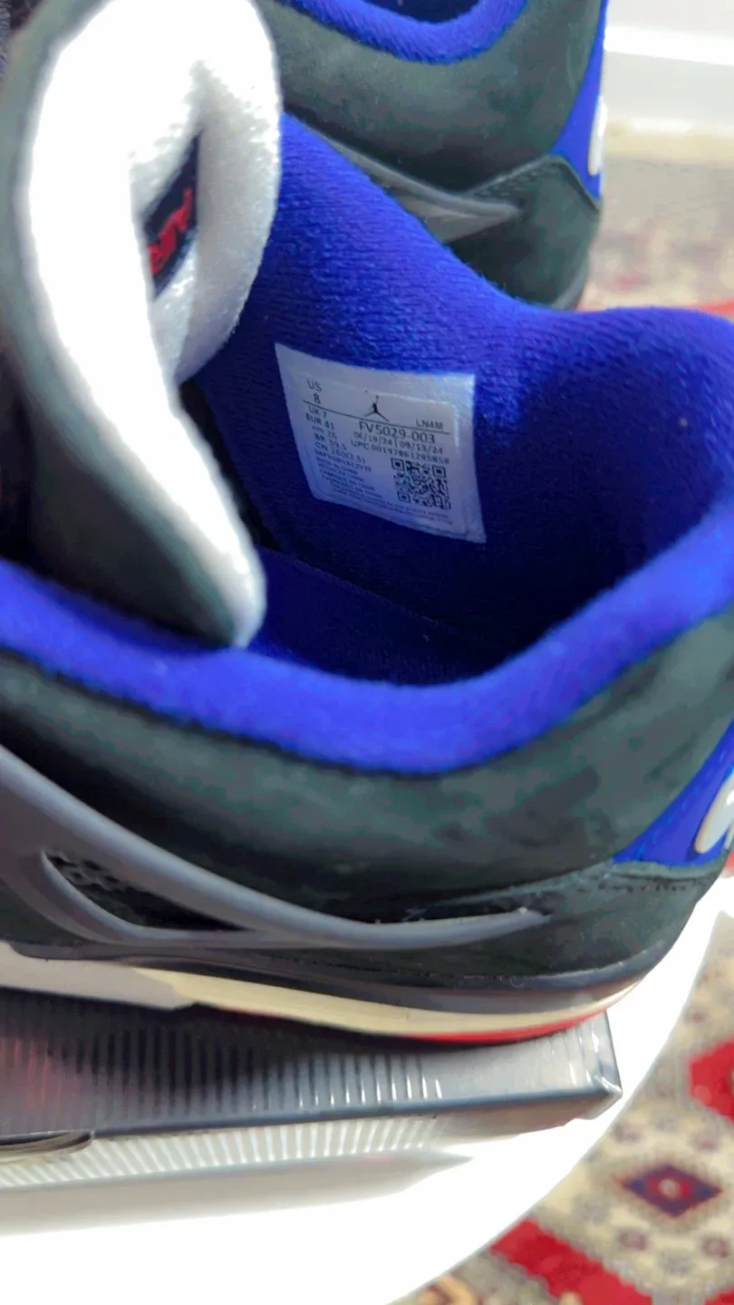 Nike Air Jordan 4 Retro Royalty image indicator(7)