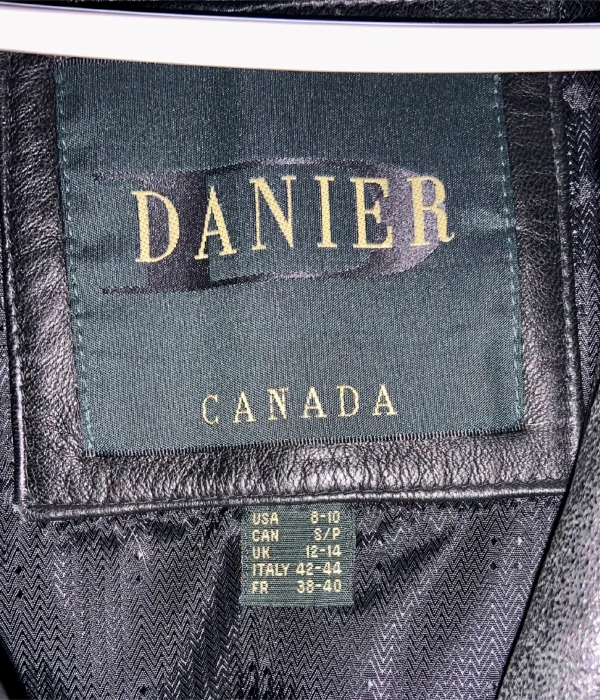 Danier Leather Trench Coat - Size S image indicator(3)