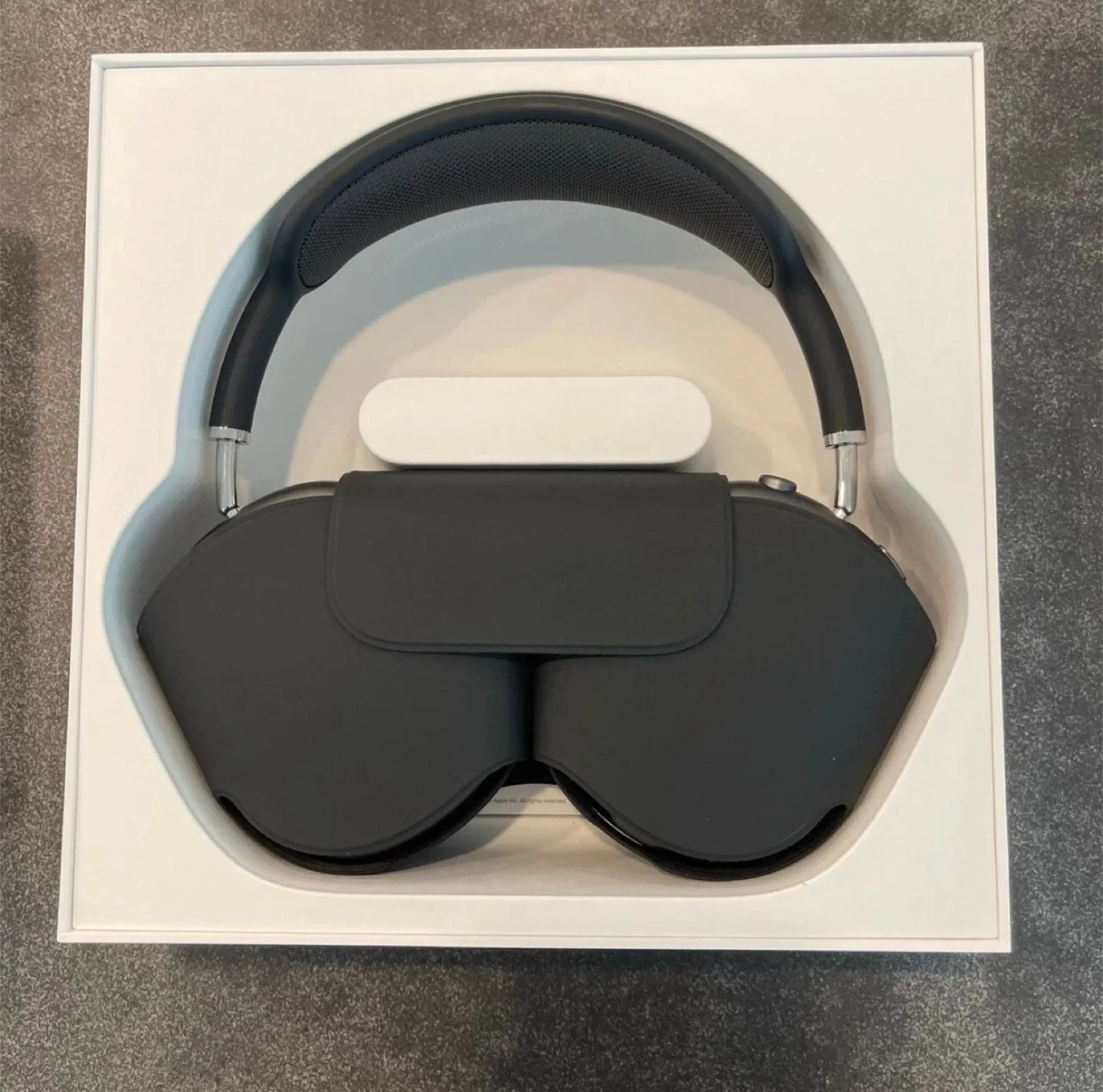 Apple AirPods Max - Space Gray image indicator(2)