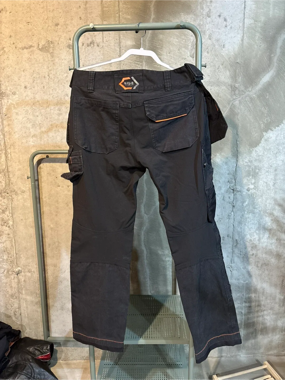 Helly Hansen Work Pants, Size 34/32 image indicator(4)