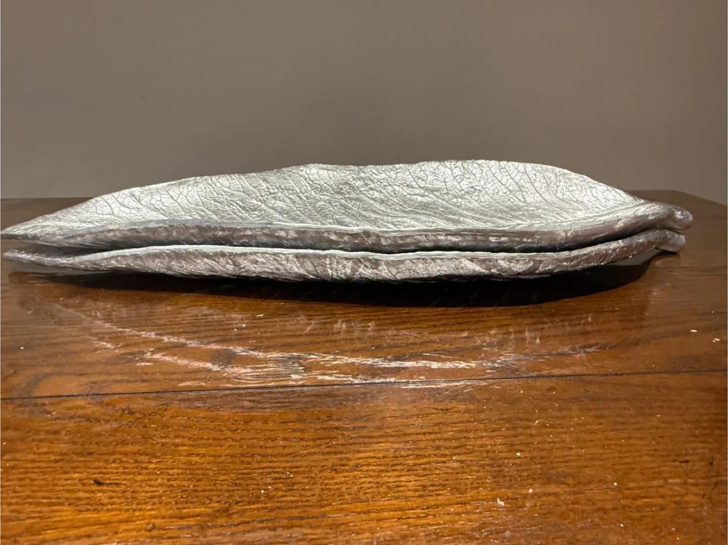 Silver Decorative Leaf Platters - Set of 2 image indicator(7)