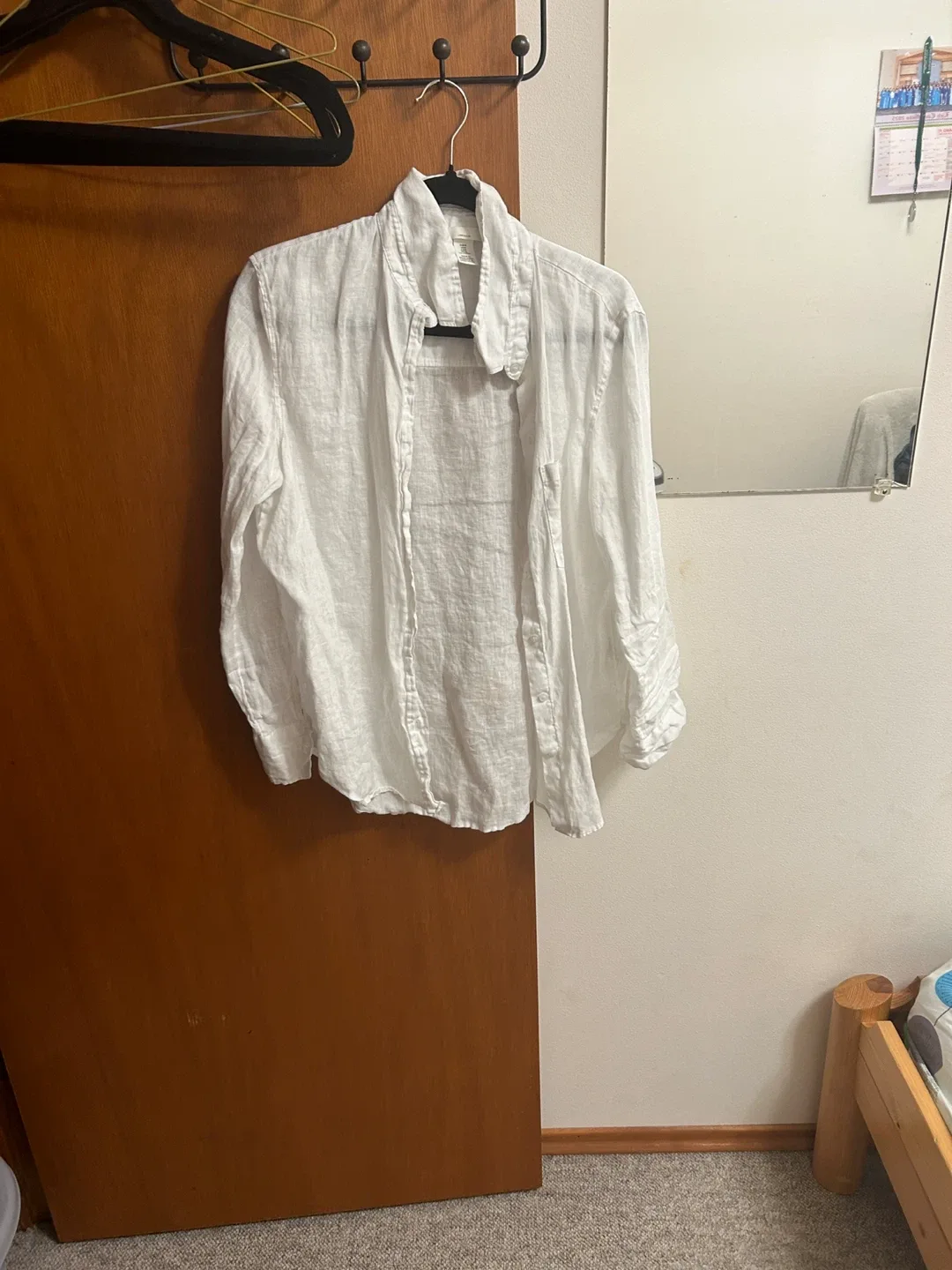 H&M Linen White Button-Down Shirt - Size M