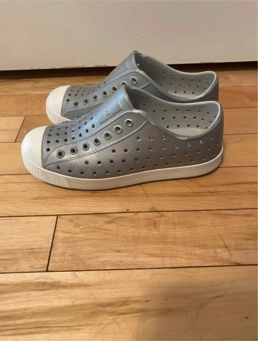 Cranston: Native Jefferson shoes Sz J2 - photo 2