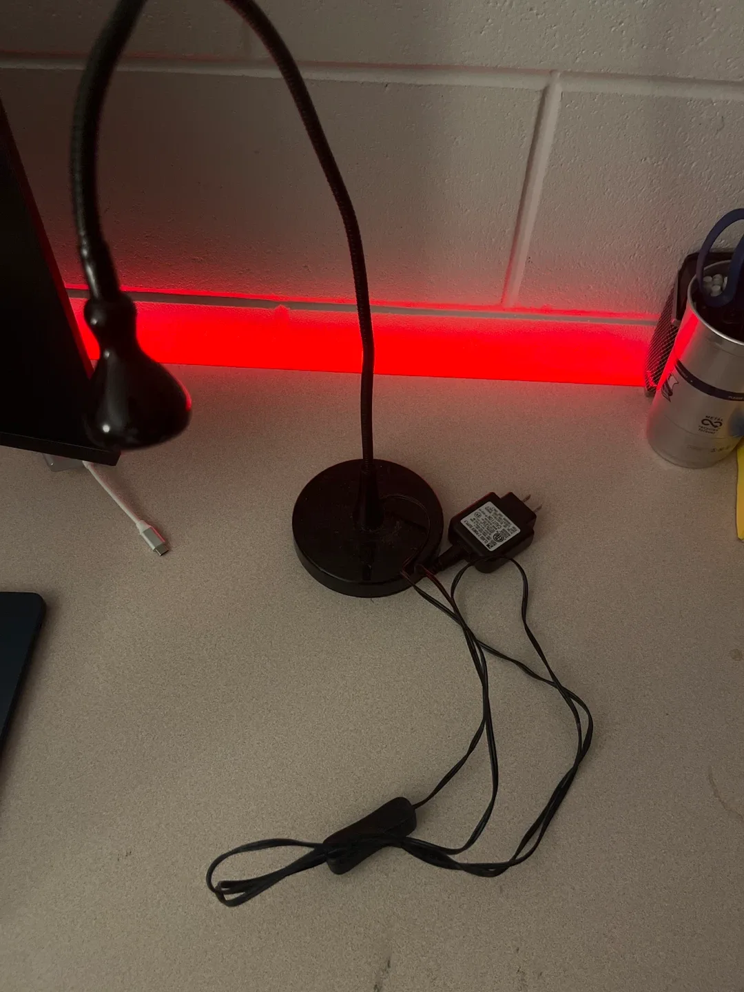 Black Gooseneck Desk Lamp image indicator(6)