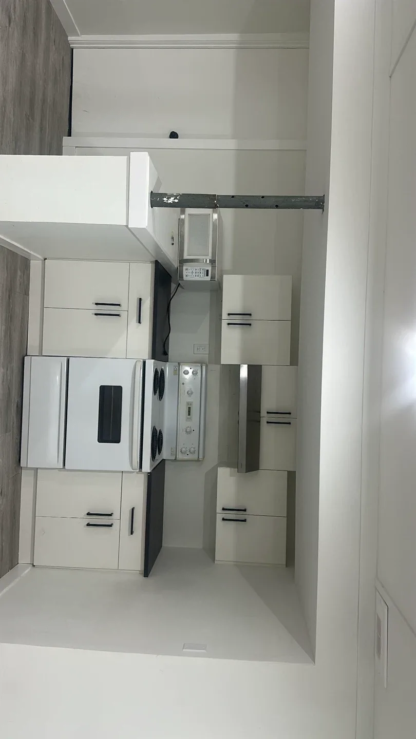 2 bedroom  1 bathroom basement  for rent image indicator(3)