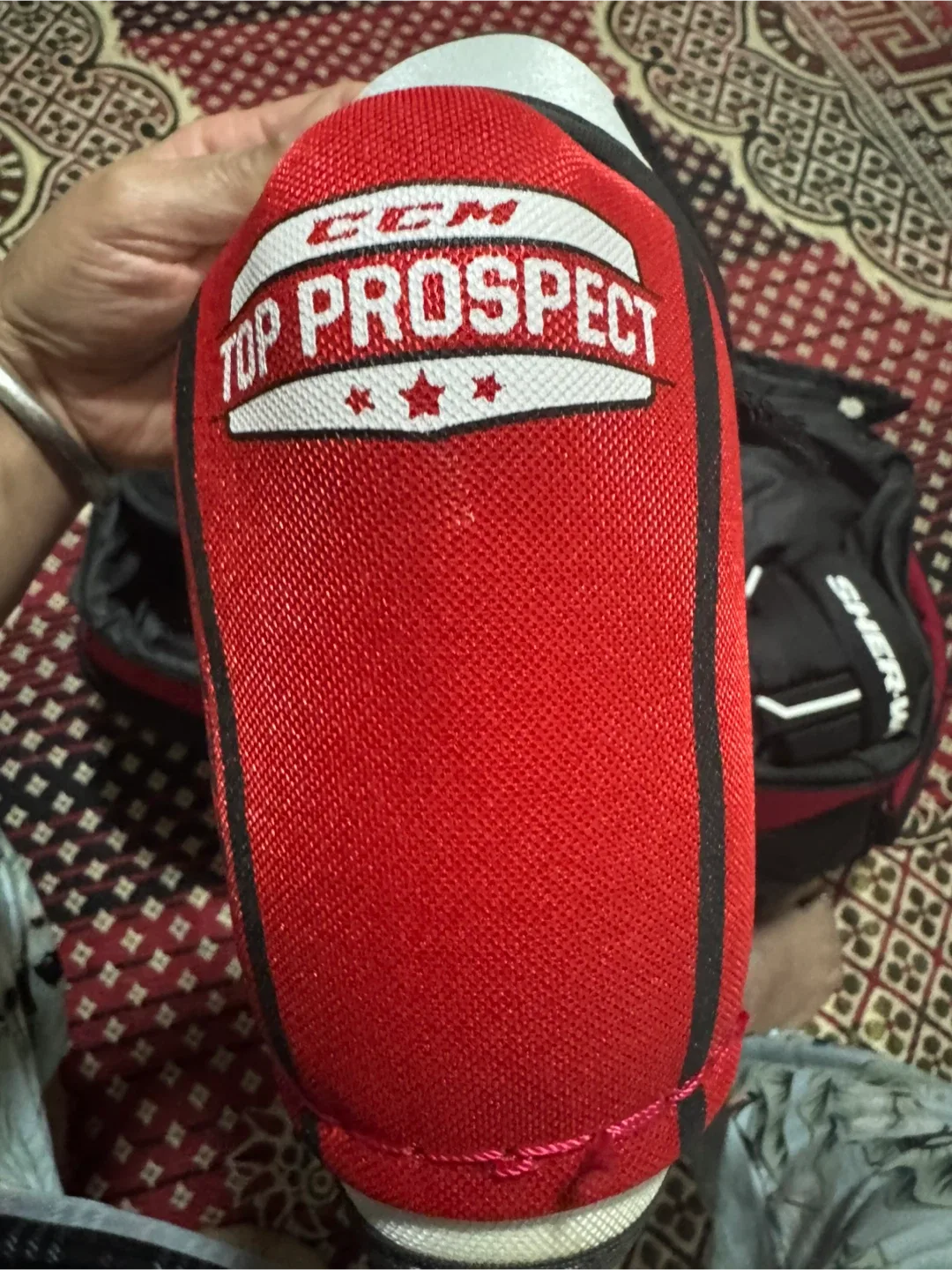 CCM Top Prospect Shoulder Pads - Junior Medium image indicator(4)