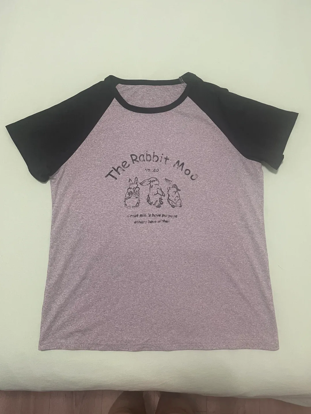 Women T-Shirt - Size Medium image indicator(3)