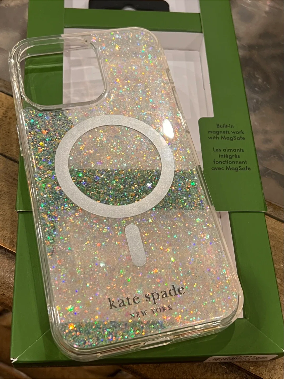 Kate Spade Case - iPhone 15 Pro Max image indicator(2)