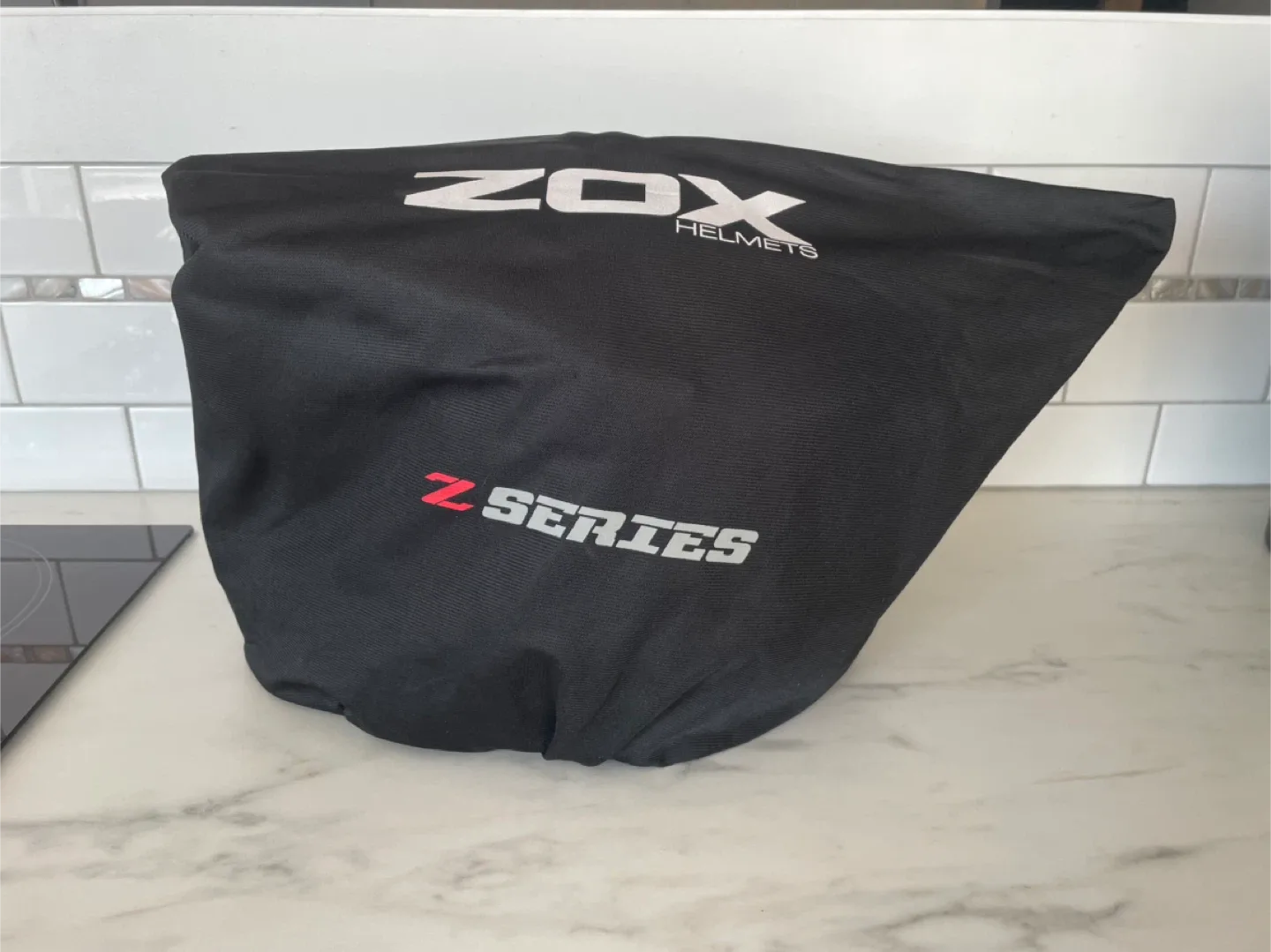 Snowmobile Zox Z-Series Black Helmet image indicator(2)