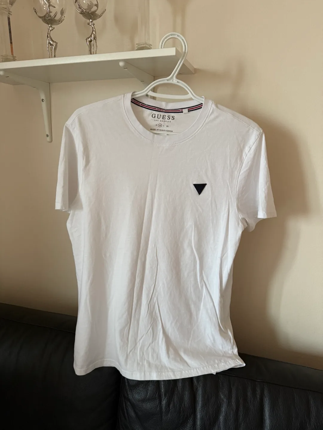 Guess Los Angeles White T-Shirt Size M