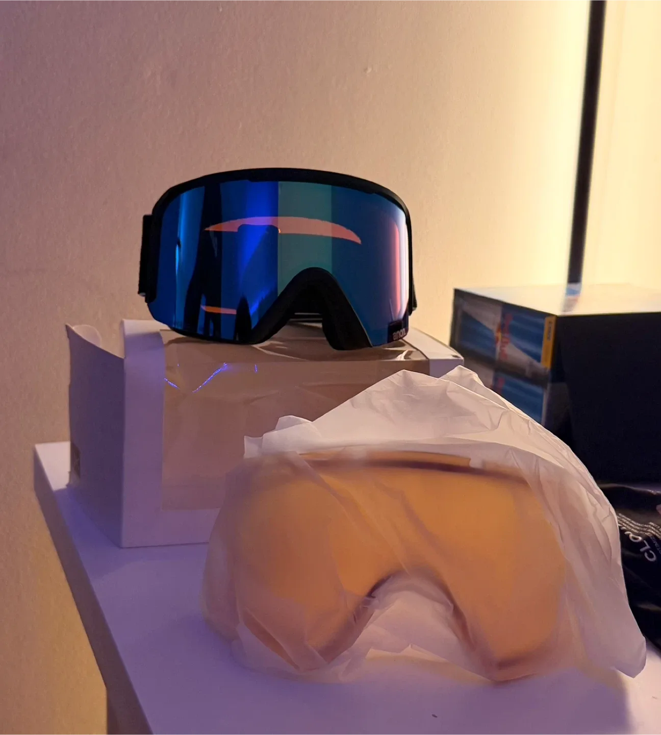 Anon Nesa Snowboard/Ski Goggles image indicator(2)