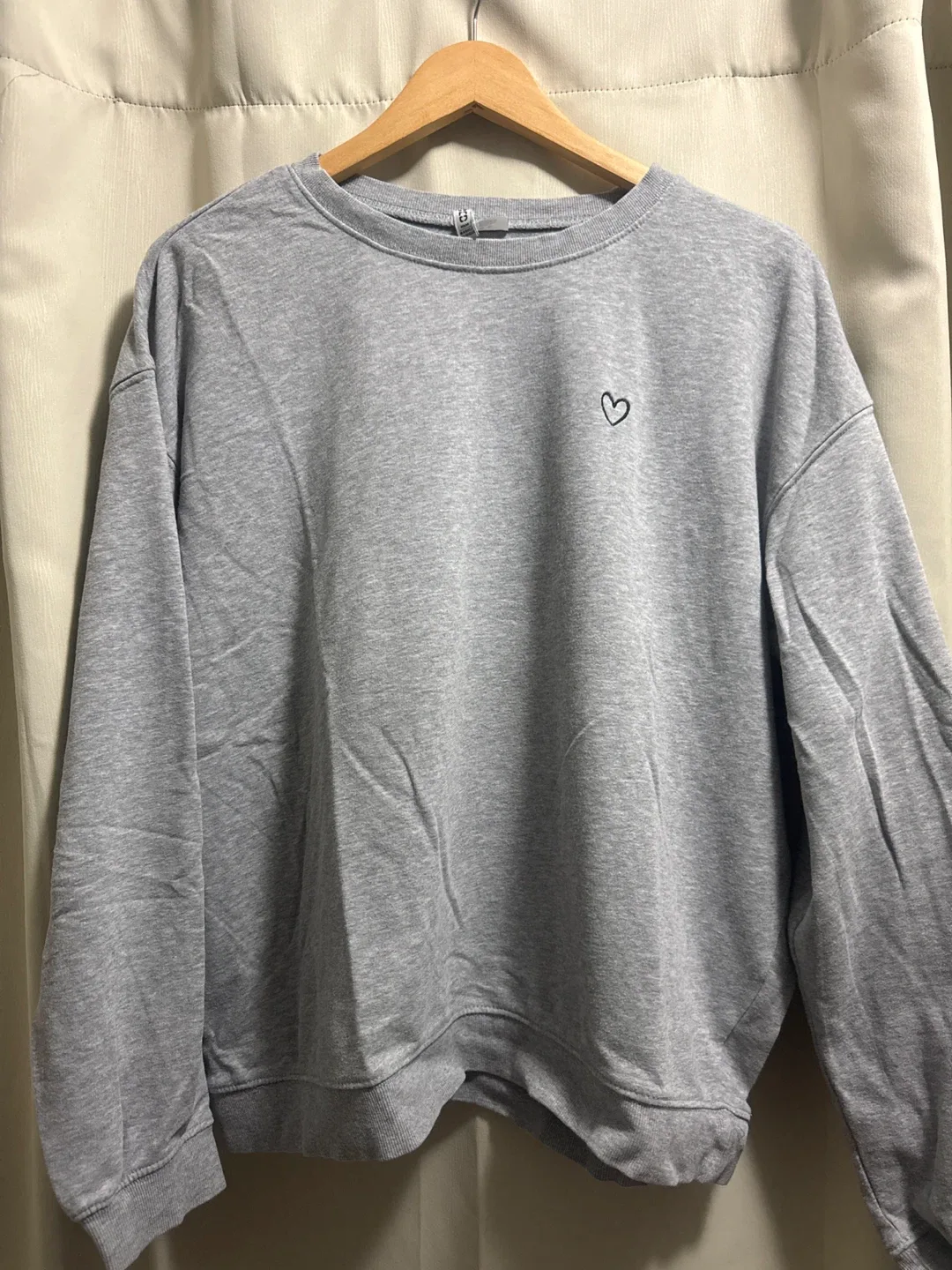 H&M Divided Grey Sweatshirt - Size XL